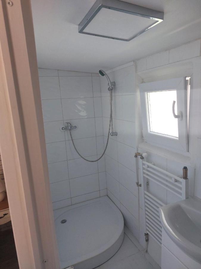 Hi-Bp Garden City Batsanyi Tiny House Near The City Train With Free Parking Budapest Luaran gambar