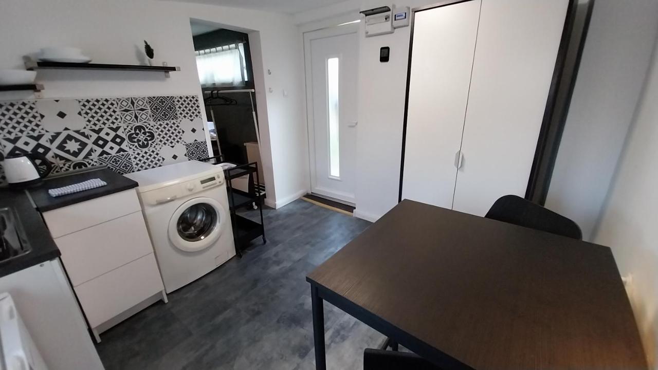 Hi-Bp Garden City Batsanyi Tiny House Near The City Train With Free Parking Budapest Luaran gambar