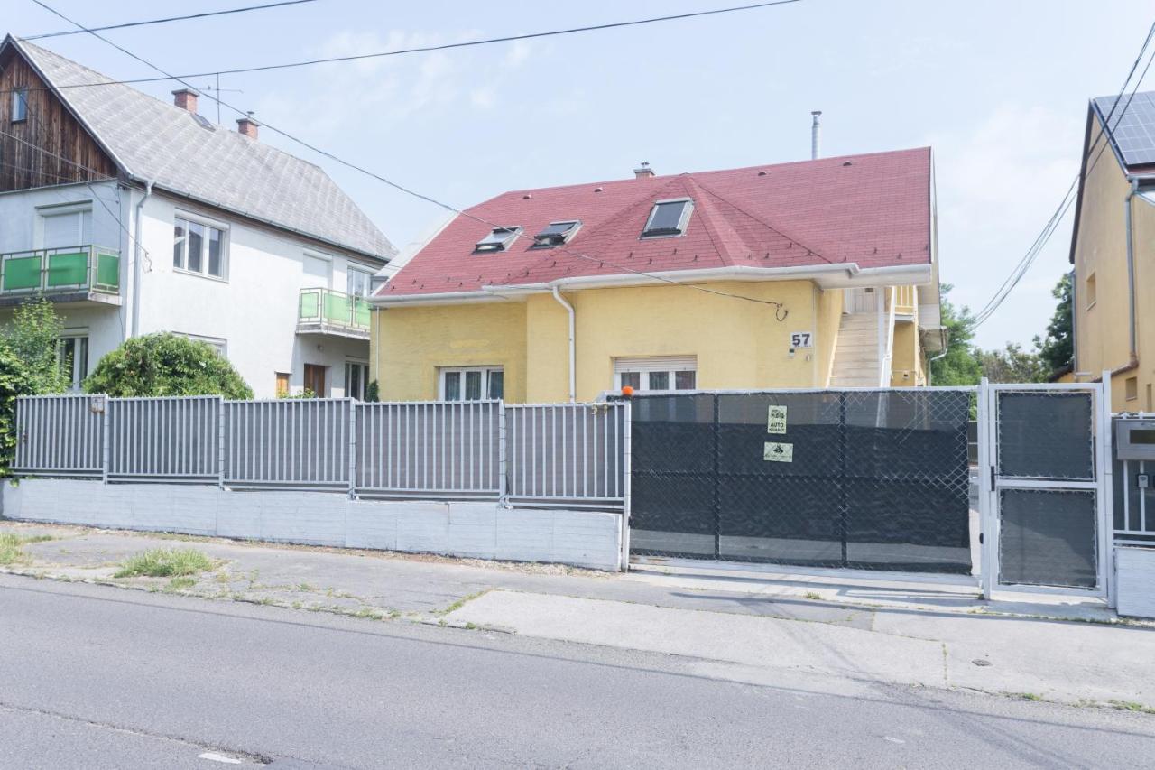 Hi-Bp Garden City Batsanyi Tiny House Near The City Train With Free Parking Budapest Luaran gambar