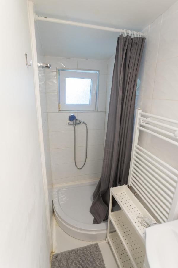 Hi-Bp Garden City Batsanyi Tiny House Near The City Train With Free Parking Budapest Luaran gambar